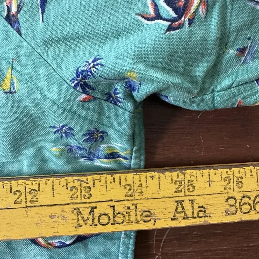 Ralph Lauren Men's Large Classic Fit Hawaiian Button Up Sailboats Fish Islands - Picture 5 of 6